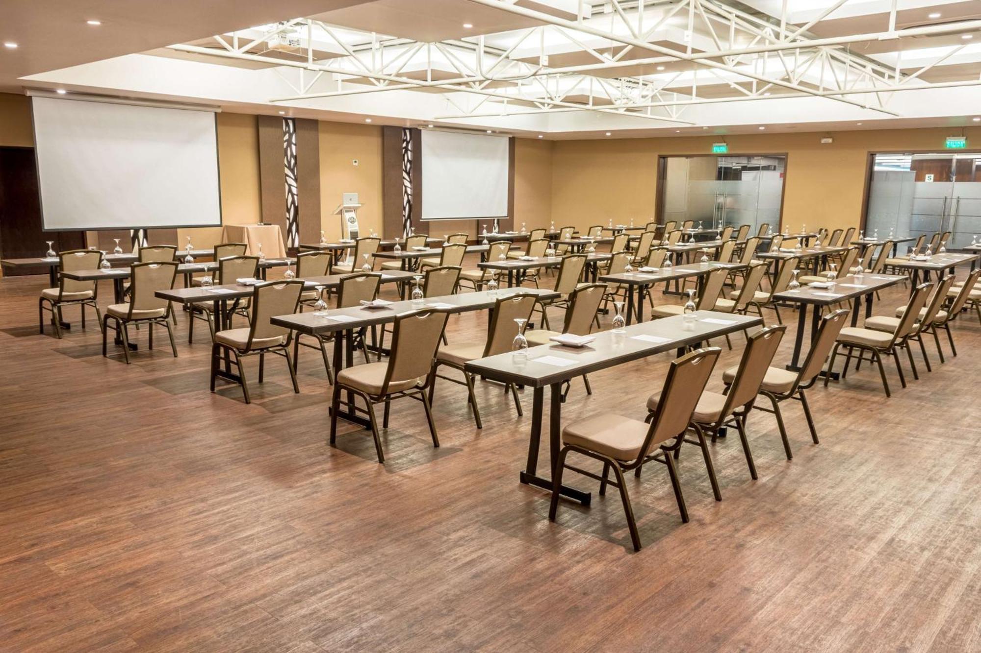 Sonesta Hotel El Olivar Лима Экстерьер фото